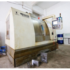 CNC機 CNC machine